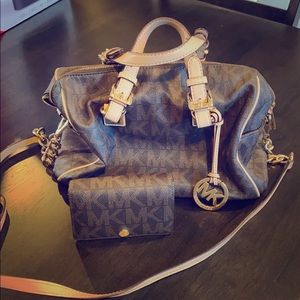 Michael Kors MK Logo bag AND matching wallet